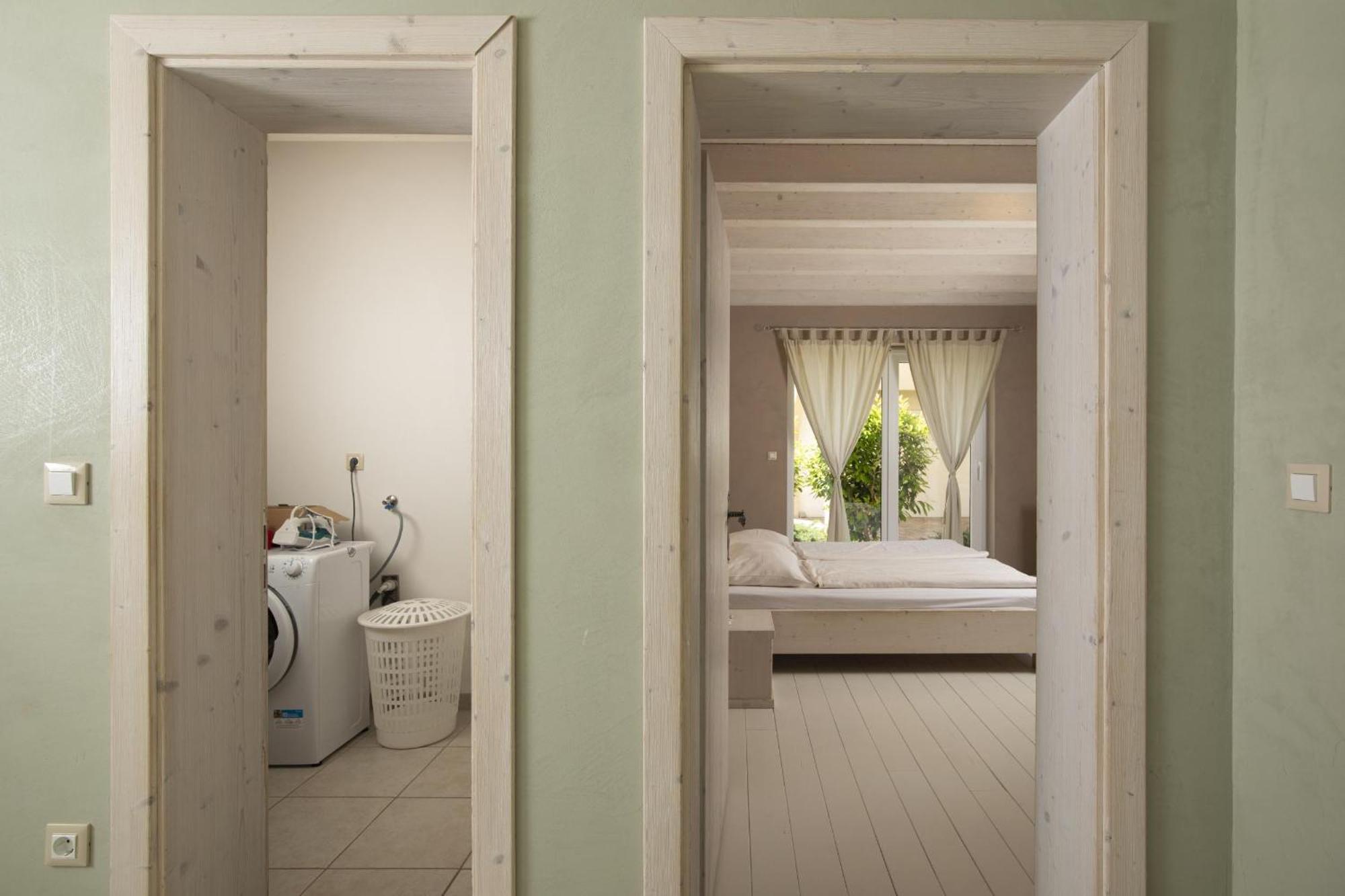 Villa Bella - Beautiful And Modern House With Pool, Souna, Jacuzzi & Playground, Liznjan - Istra Buitenkant foto