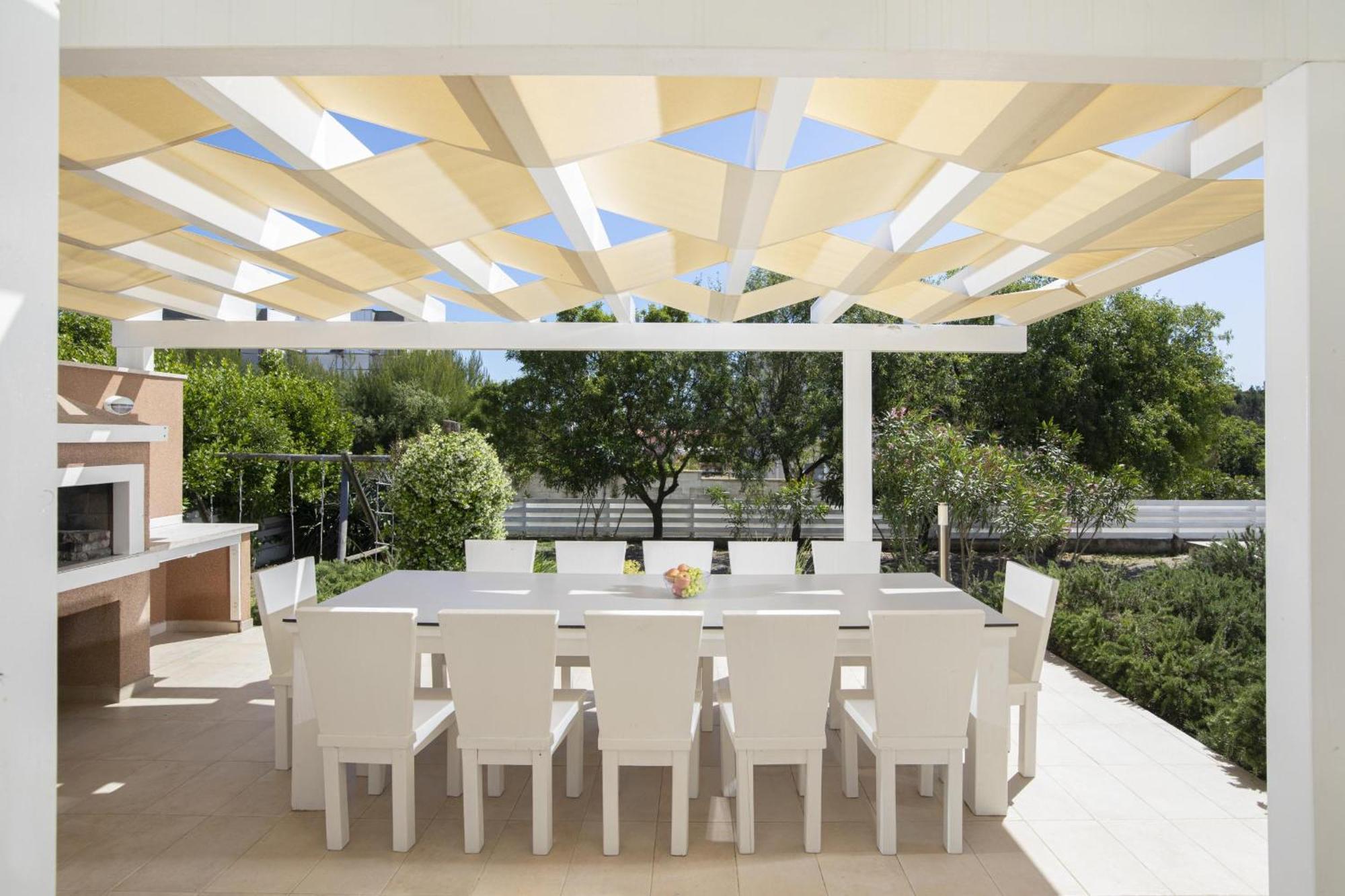 Villa Bella - Beautiful And Modern House With Pool, Souna, Jacuzzi & Playground, Liznjan - Istra Buitenkant foto